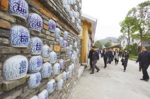 乡镇振兴搞笑小品